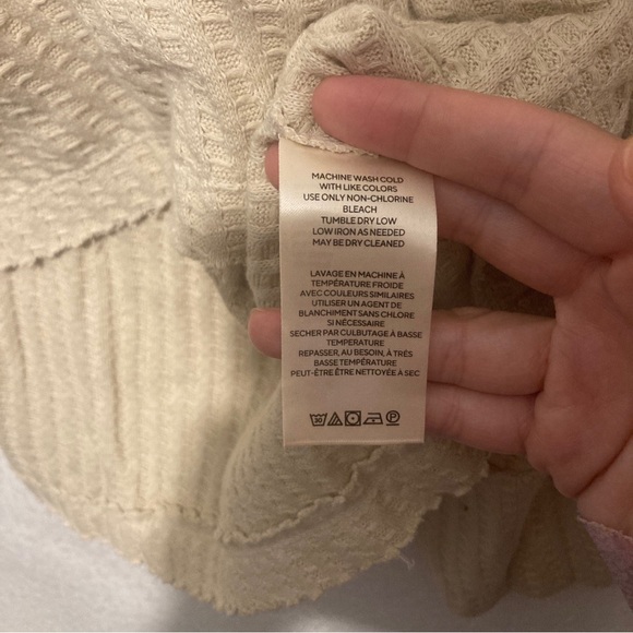 Free People Size Small Juicy Long Sleeve Cowl Neck Split Back Thermal Stone Cold - Picture 6 of 6